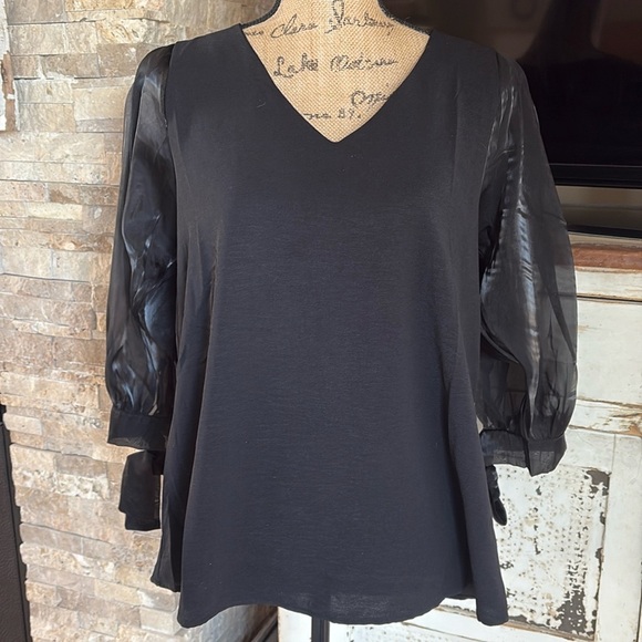 Easel black v-neck sheer shiny 3/4 sleeve mixed media rounded hem blouse shirt - Picture 1 of 16